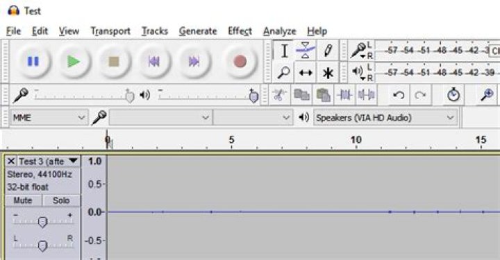 Audacity could not find a safe place to store temporary files (installed via snap) [duplicate]