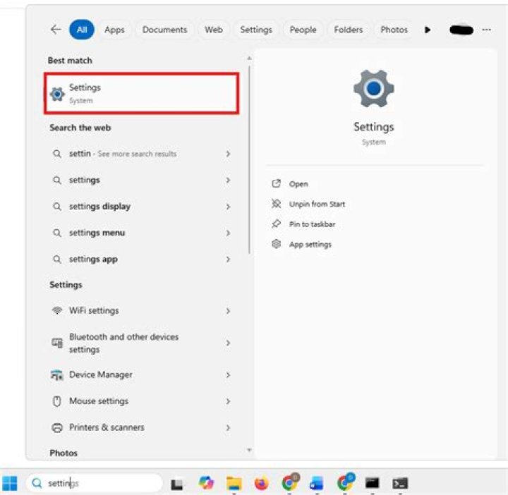 Can't create symlink