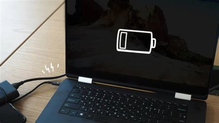 Can a faulty battery cause a laptop to crash?