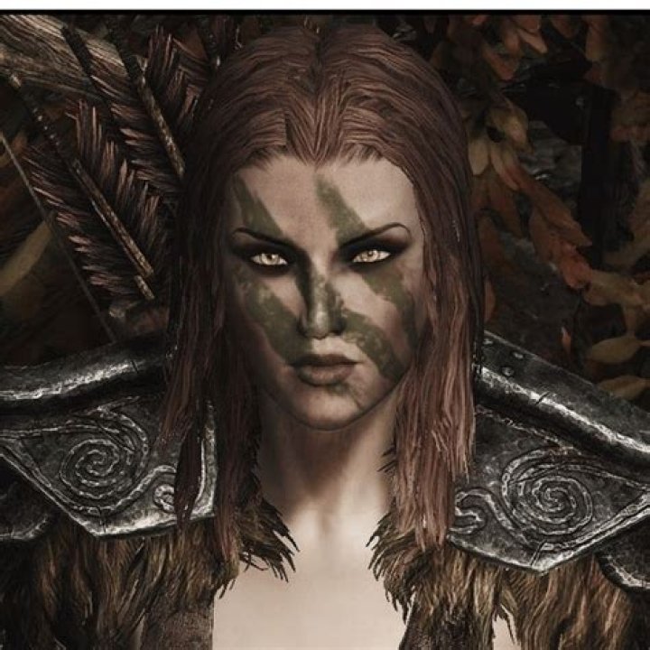 Can I change Aela the huntress back from werewolf form?