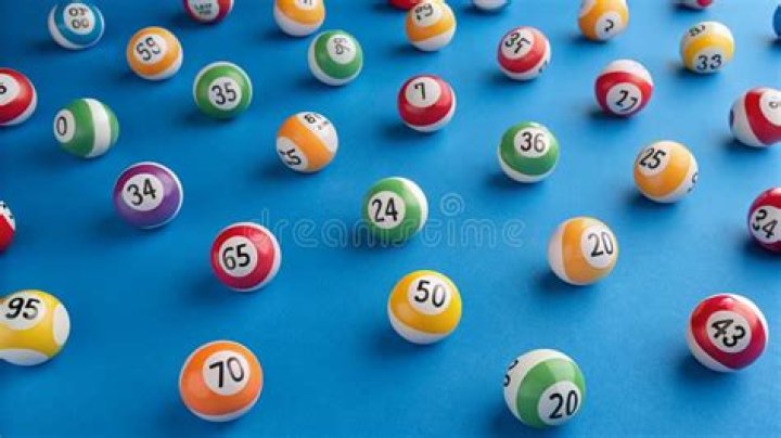 Combinations of lottery balls?