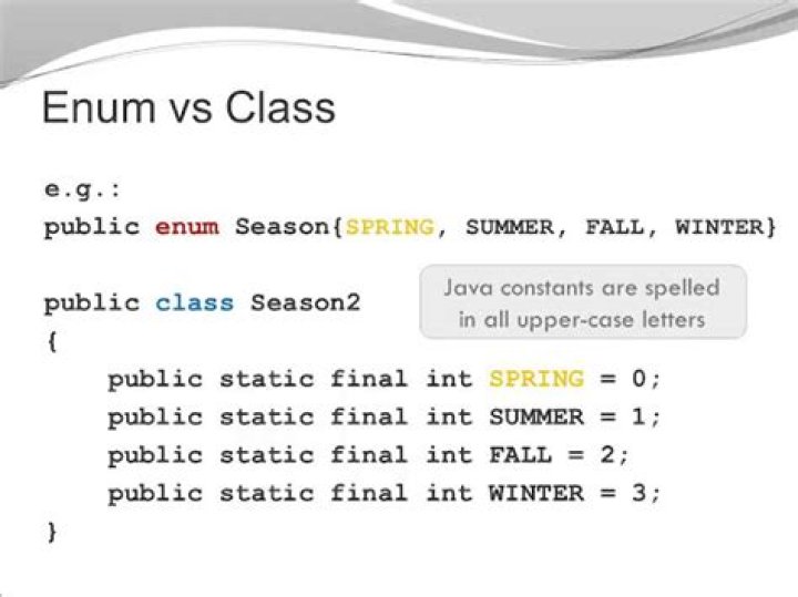 Difference between enum and enum class [duplicate]