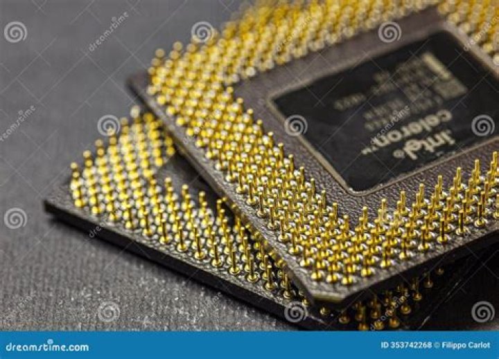 Do processors really have golden pins?