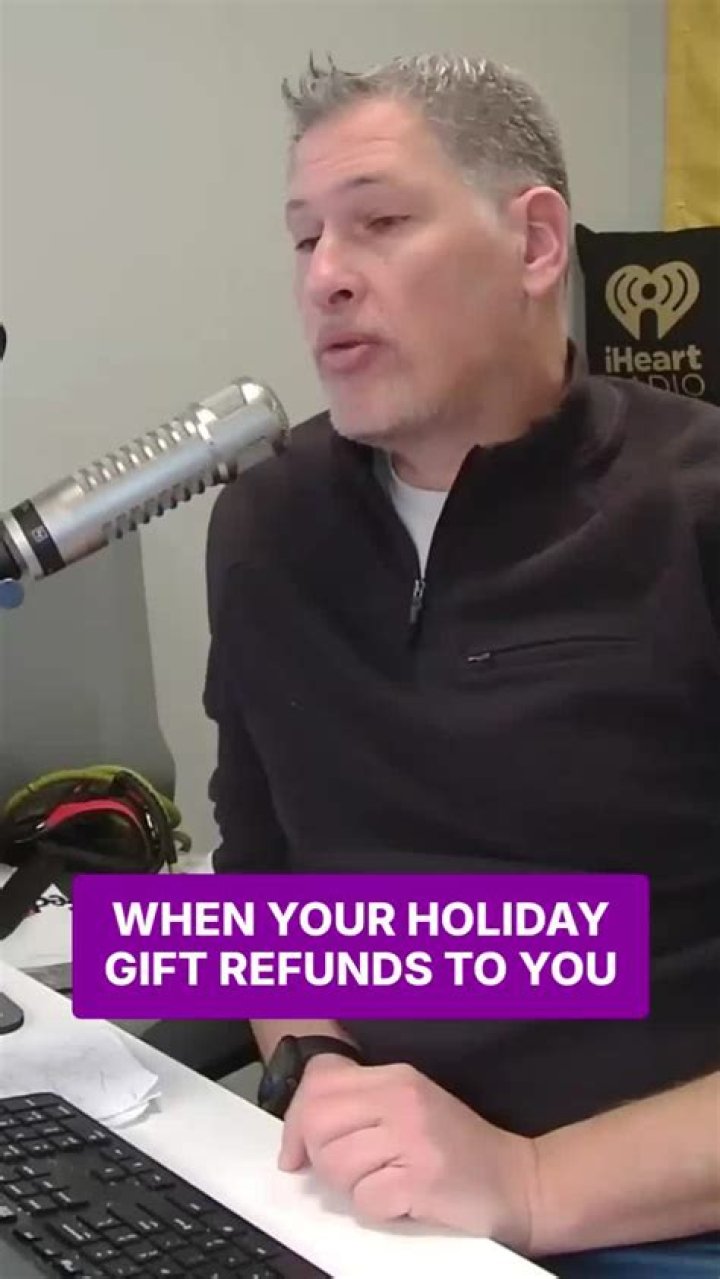 Gift refunded: "We've automatically initiated a refund for the purchase of the gift."