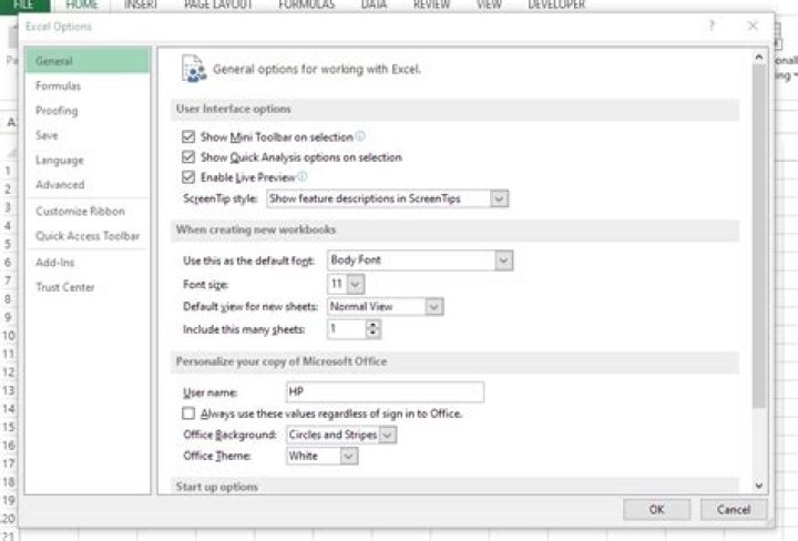 How can I turn off flash fill automatically in Excel 2013?