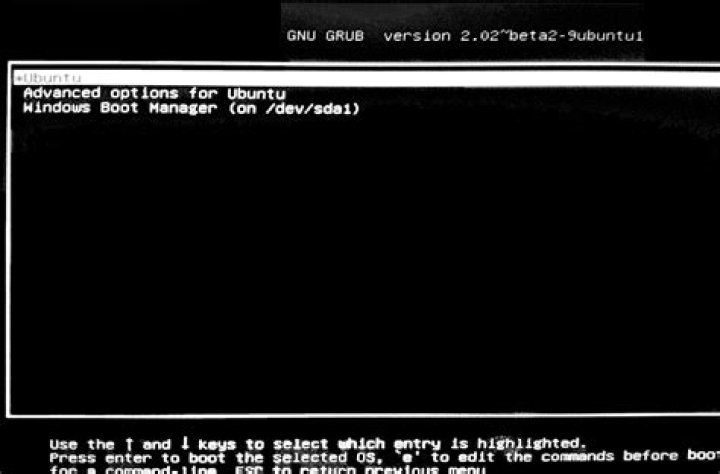 How do I customize the GRUB menu?