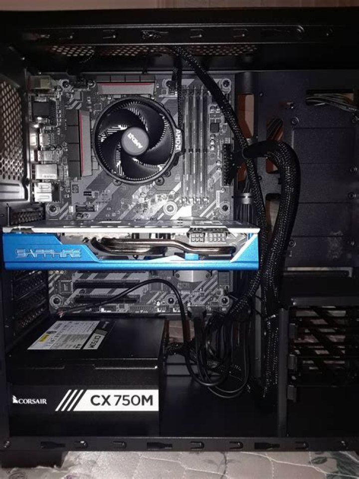 How to connect Sapphire RX580 Nitro+ GPU to Corsair CX750M PSU?