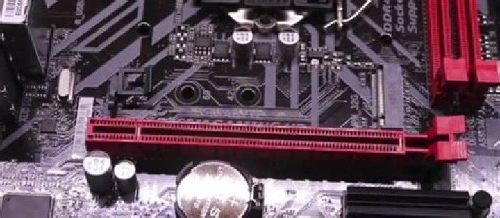 How to install M.2 SSD in GigaByte B360M Gaming HD motherboard (strange looking clip)?