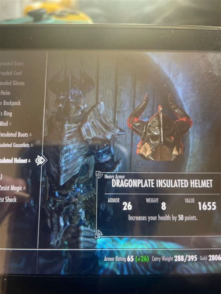 How to recharge a Staff in Skyrim [duplicate]