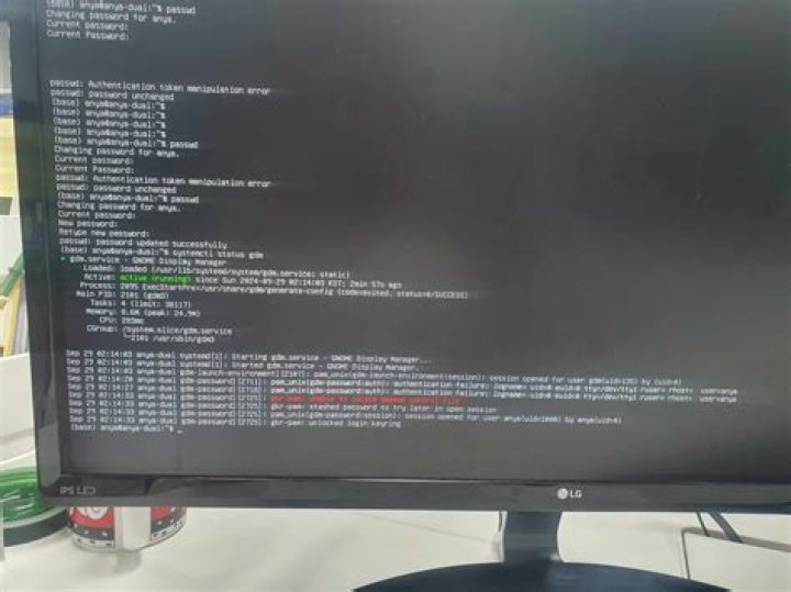How to solve: gkr-pam: unable to locate daemon control file?
