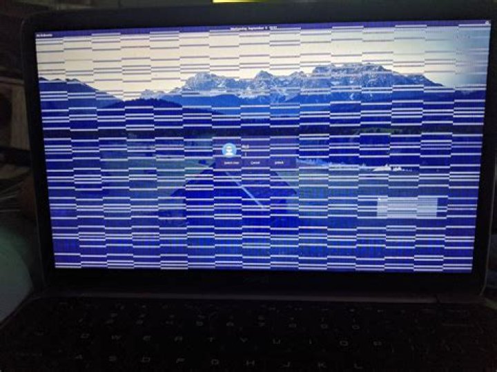 Installation on new laptop DELL Inspiron 5491 freezes