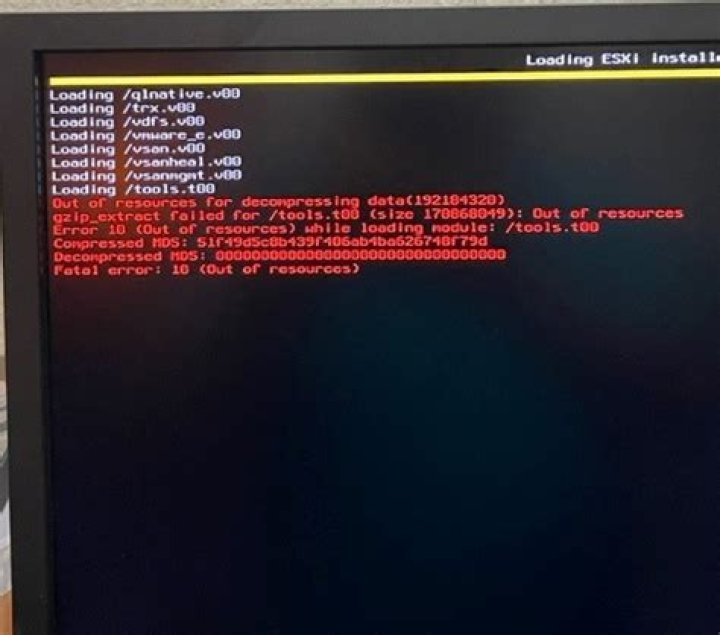 Installing ESXI - Fatal error 10