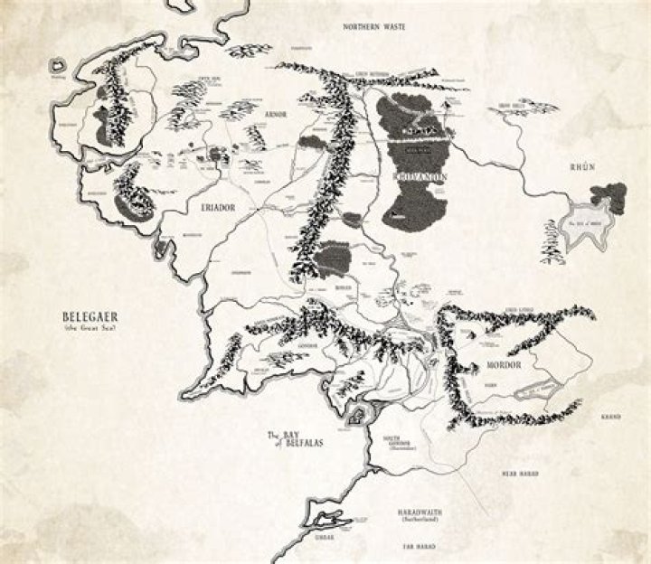 Is Tolkien's Middle Earth flat?