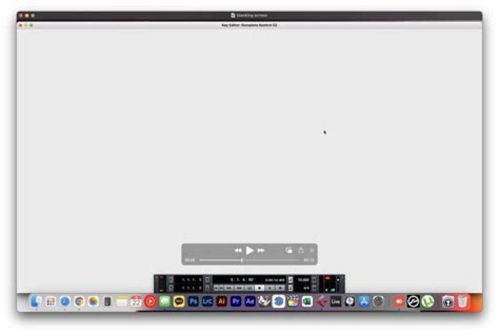 Macbook screen turns back on after suspend