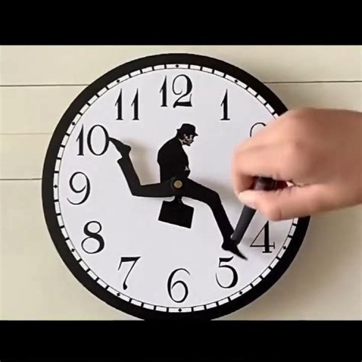 Random Walk on Clock Hands