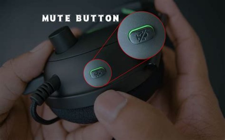 Razer BlackShark V2 headset does not get sound, but is unmuted in alsamixer and pavucontrol