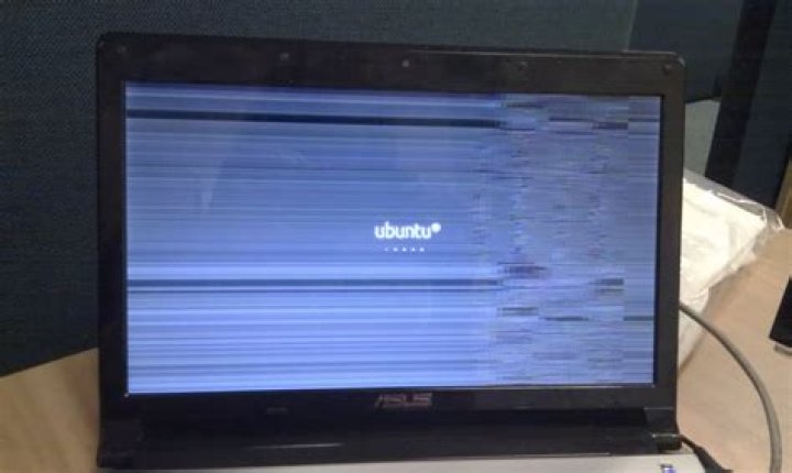Screen scrambled after update with Intel GMA HD Graphics [closed]