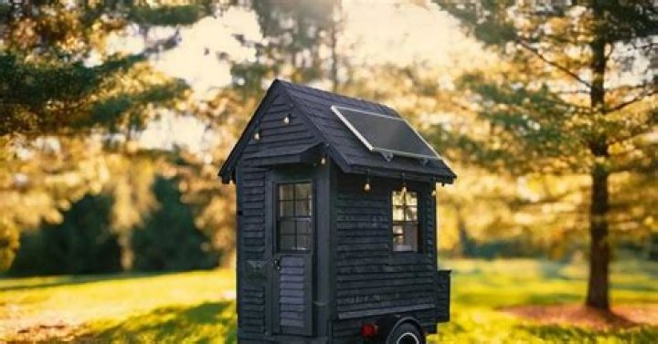 Smallest house of a village