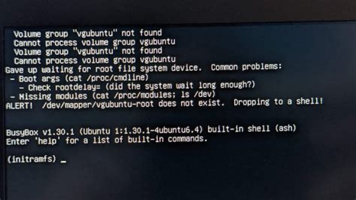 volume group vgubuntu not found in kernel 5.8.13