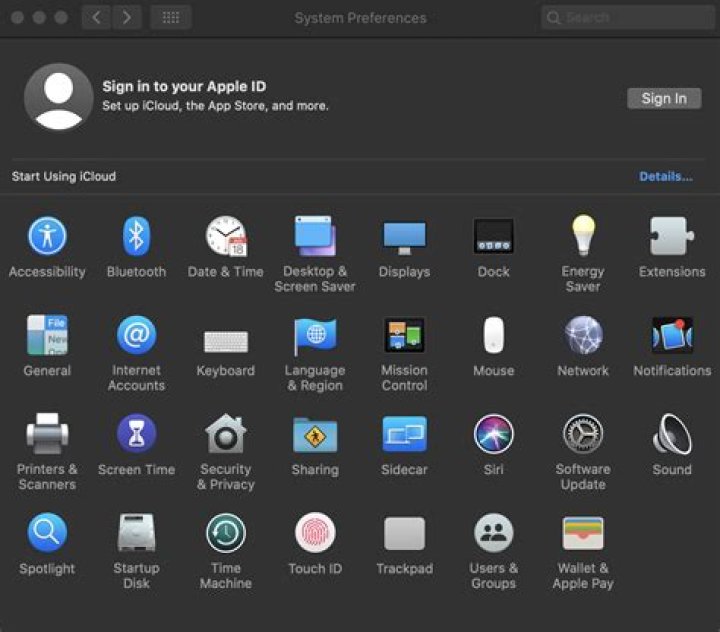 What does this notification badge in macOS Catalina System Preferences mean?