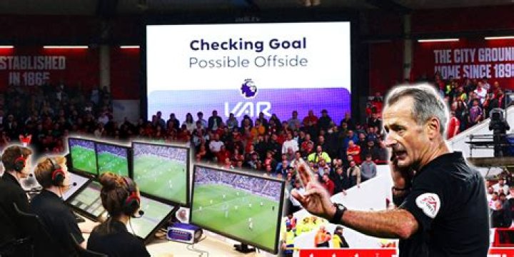 What goes in /var?