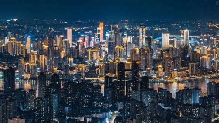 What is the city on top of Sin?