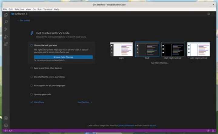 Which package provides qmake on Fedora?