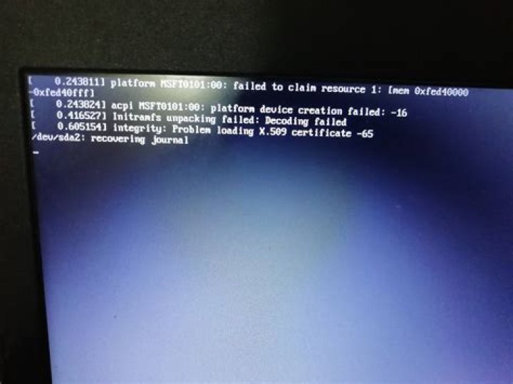 Why my laptop is crashing after installing Ubuntu 20.04?